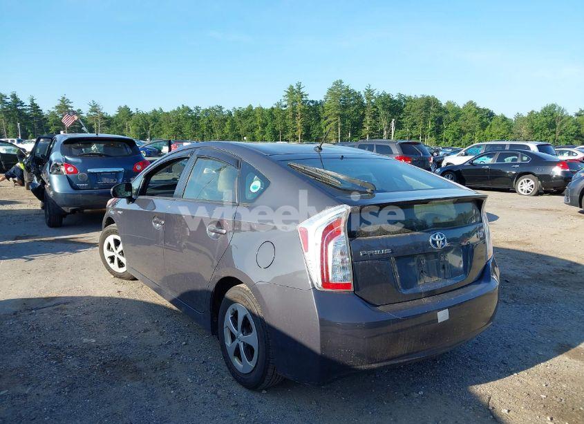 Photo 3 of 2012 Toyota Prius TWO (VIN JTDKN3DUXC5477423)