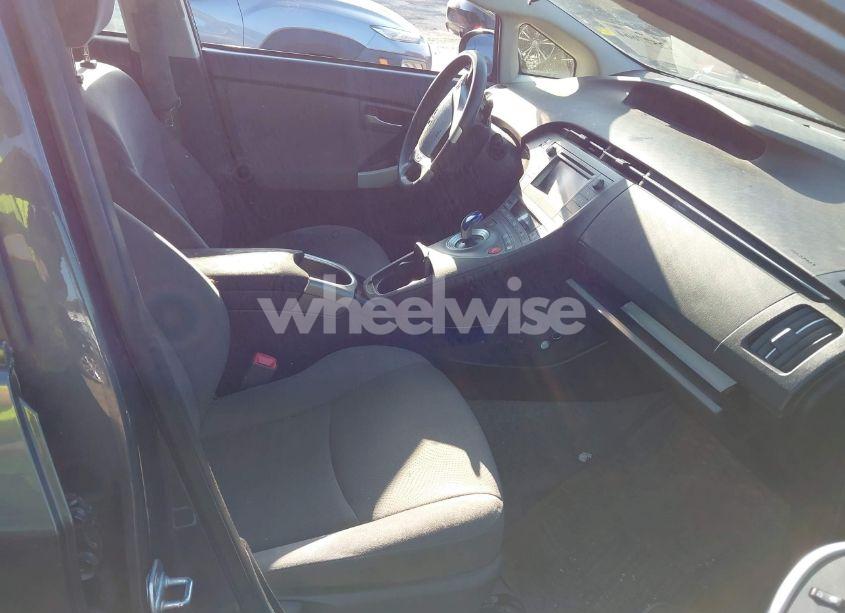 Photo 5 of 2012 Toyota Prius TWO (VIN JTDKN3DUXC5477423)