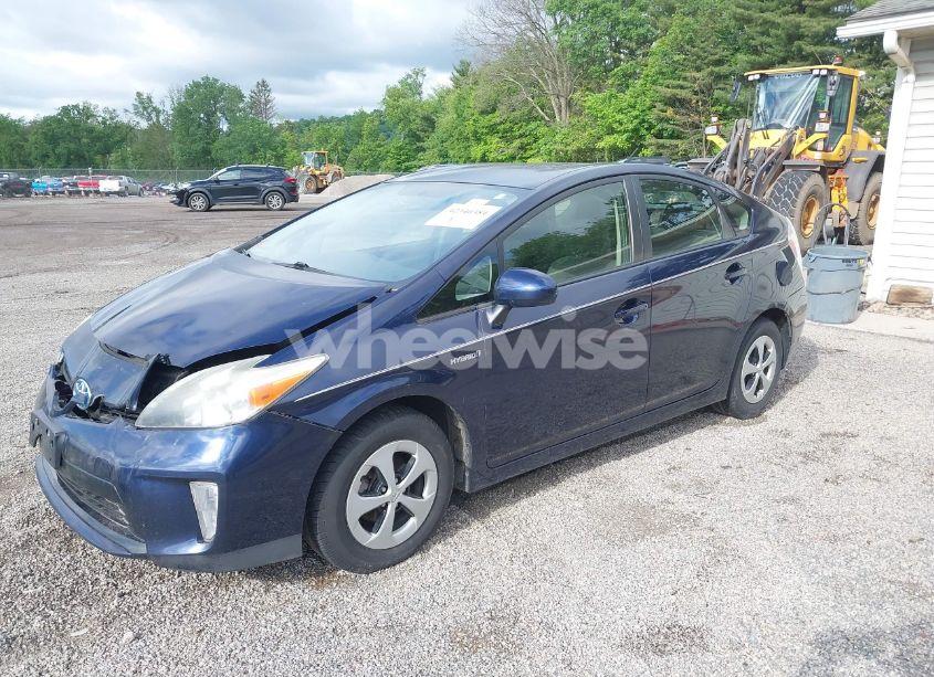 Photo 2 of 2013 Toyota Prius FIVE/FOUR/THREE/THREE SE/TWO (VIN JTDKN3DUXD0345518)