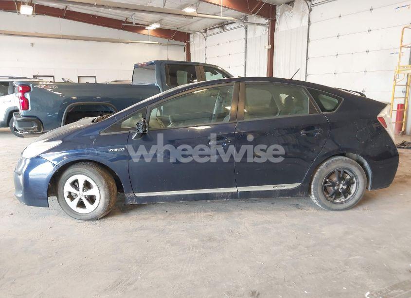 Photo 15 of 2013 Toyota Prius TWO (VIN JTDKN3DUXD0349018)