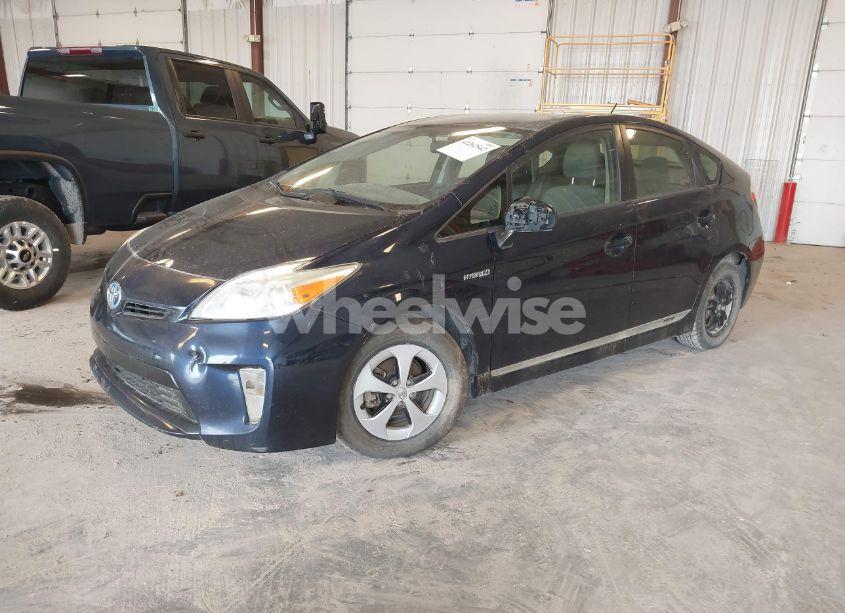 Photo 2 of 2013 Toyota Prius TWO (VIN JTDKN3DUXD0349018)