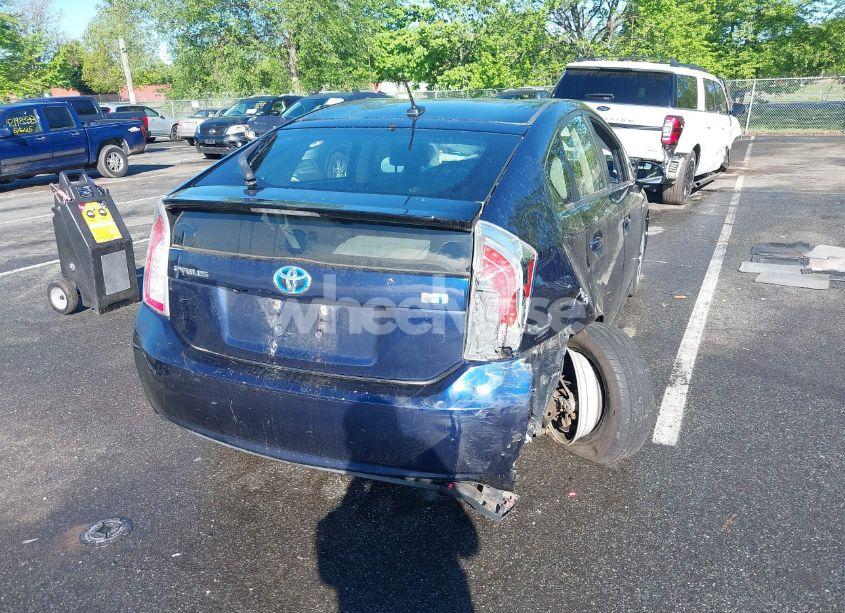 Photo 4 of 2013 Toyota Prius FOUR (VIN JTDKN3DUXD0350069)