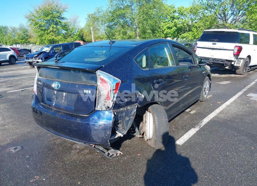 Photo 6 of 2013 Toyota Prius FOUR (VIN JTDKN3DUXD0350069)