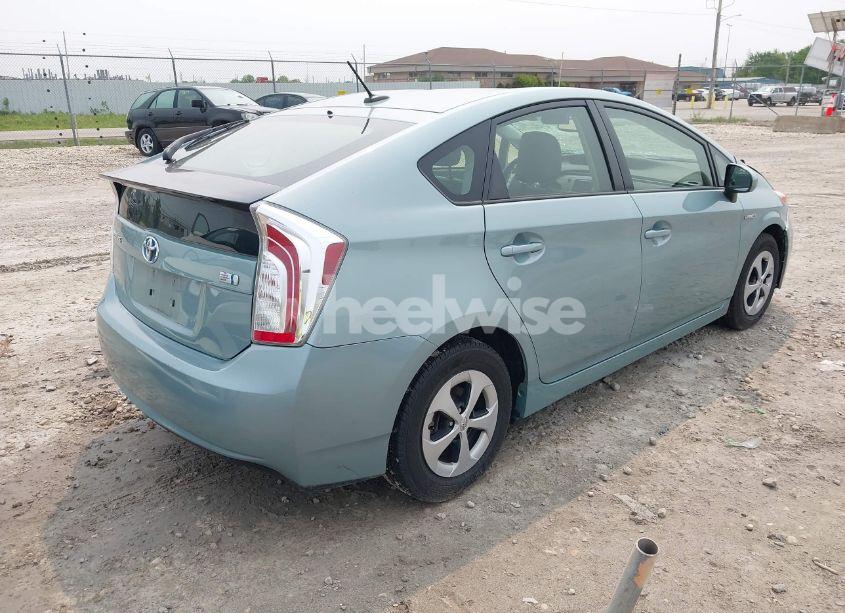 Photo 4 of 2013 Toyota Prius FOUR (VIN JTDKN3DUXD1672205)