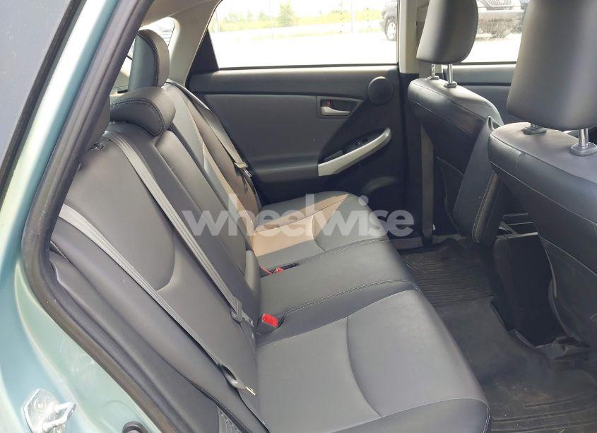 Photo 8 of 2013 Toyota Prius FOUR (VIN JTDKN3DUXD1672205)