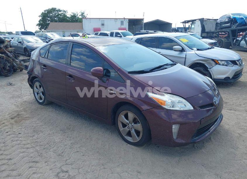 2013 Toyota Prius (VIN JTDKN3DUXD5620985) main photo