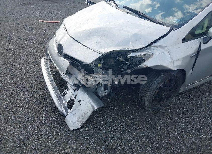 Photo 6 of 2013 Toyota Prius THREE (VIN JTDKN3DUXD5626785)