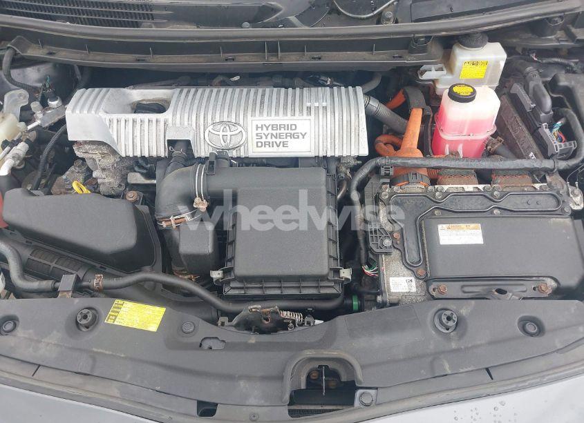 Photo 10 of 2013 Toyota Prius FOUR (VIN JTDKN3DUXD5635373)