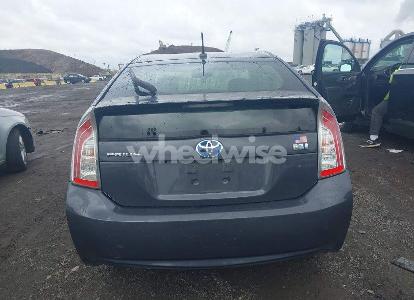 Photo 16 of 2013 Toyota Prius FOUR (VIN JTDKN3DUXD5635373)