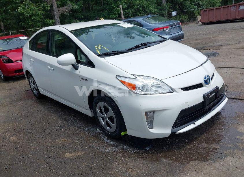 2013 Toyota Prius FOUR (VIN JTDKN3DUXD5672424) main photo