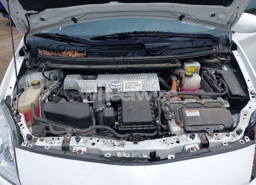 Photo 10 of 2013 Toyota Prius FOUR (VIN JTDKN3DUXD5672424)