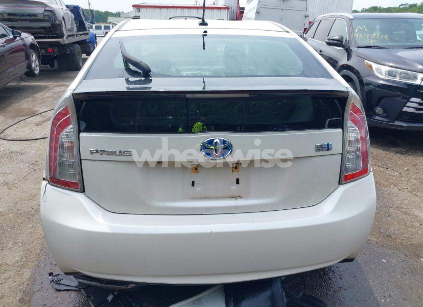 Photo 17 of 2013 Toyota Prius FOUR (VIN JTDKN3DUXD5672424)