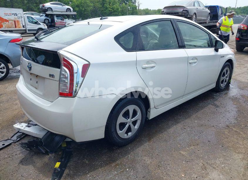 Photo 4 of 2013 Toyota Prius FOUR (VIN JTDKN3DUXD5672424)