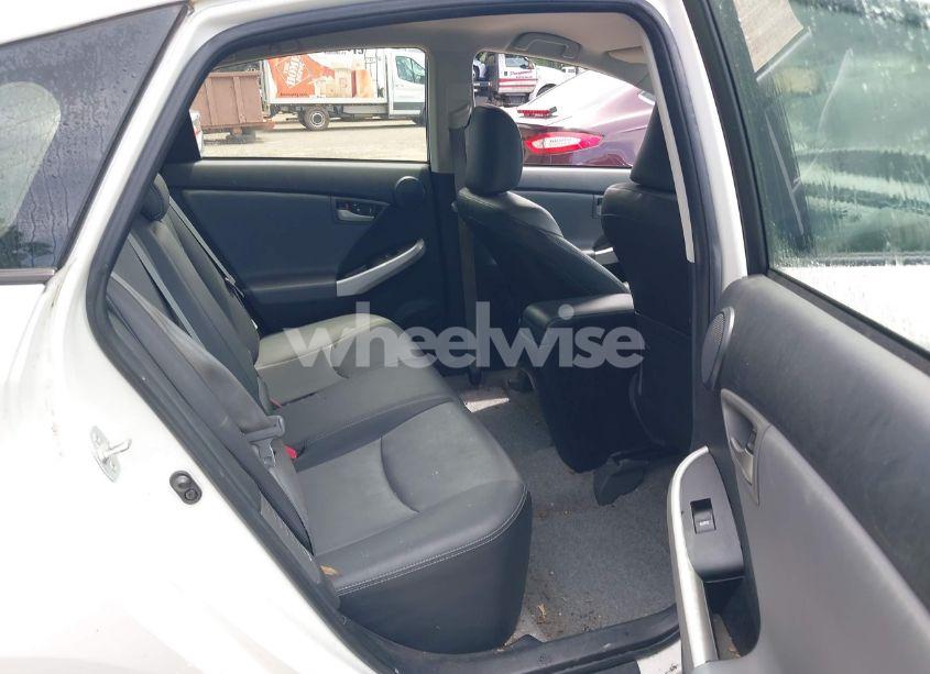 Photo 8 of 2013 Toyota Prius FOUR (VIN JTDKN3DUXD5672424)
