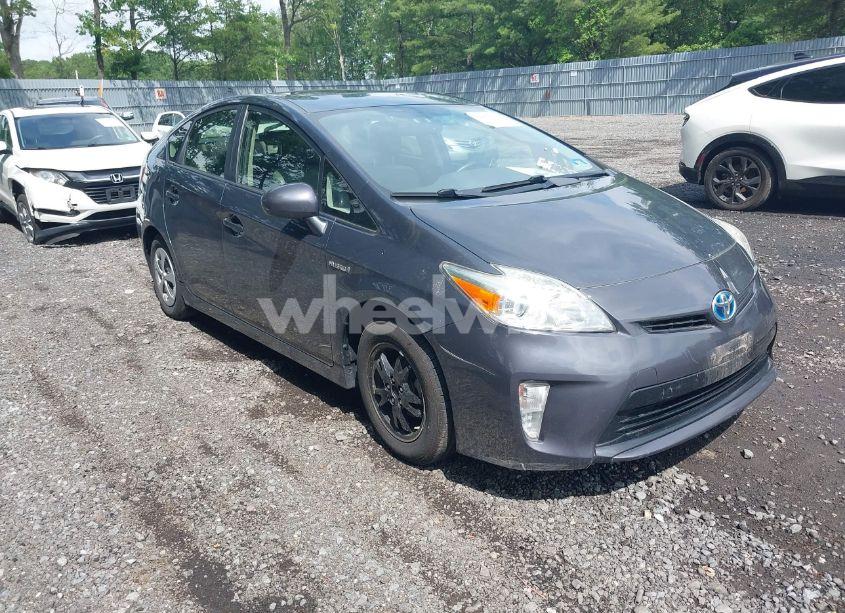 2014 Toyota Prius FOUR (VIN JTDKN3DUXE0366824) main photo