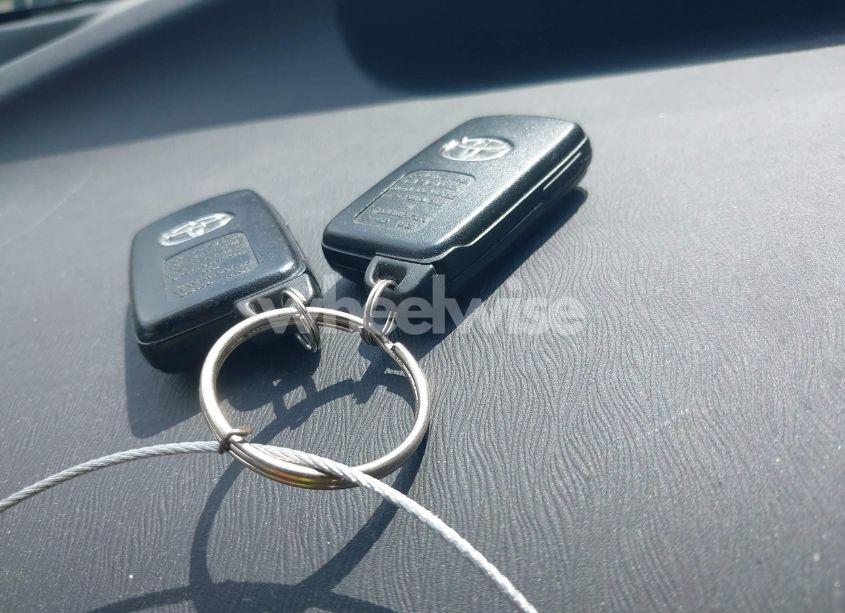 Photo 11 of 2014 Toyota Prius FOUR (VIN JTDKN3DUXE0366824)