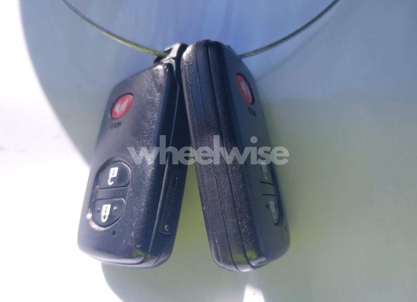 Photo 11 of 2014 Toyota Prius TWO (VIN JTDKN3DUXE0383459)