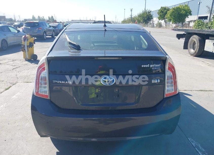 Photo 16 of 2014 Toyota Prius TWO (VIN JTDKN3DUXE0383459)