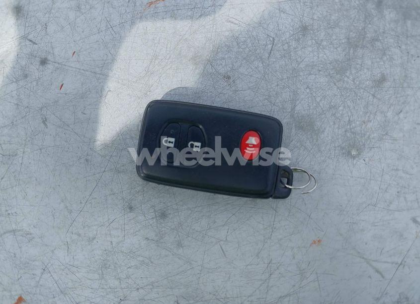 Photo 11 of 2014 Toyota Prius TWO (VIN JTDKN3DUXE1747468)