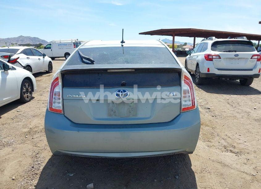 Photo 16 of 2014 Toyota Prius FOUR (VIN JTDKN3DUXE1765906)
