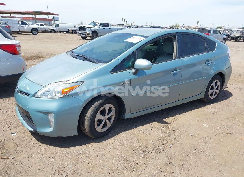 Photo 2 of 2014 Toyota Prius FOUR (VIN JTDKN3DUXE1765906)