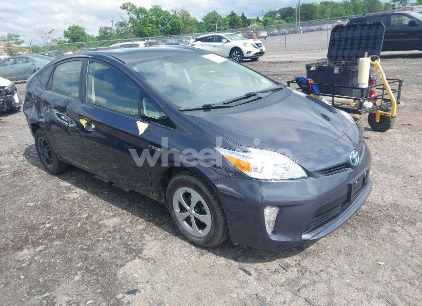 2014 Toyota Prius (VIN JTDKN3DUXE1816059) main photo