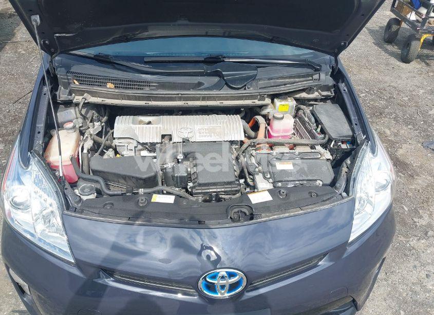Photo 10 of 2014 Toyota Prius (VIN JTDKN3DUXE1816059)