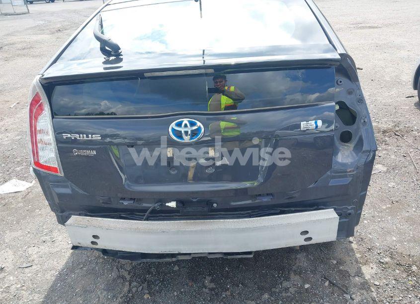 Photo 6 of 2014 Toyota Prius (VIN JTDKN3DUXE1816059)