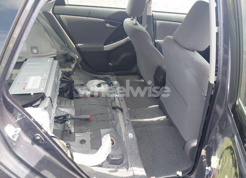 Photo 8 of 2014 Toyota Prius (VIN JTDKN3DUXE1816059)