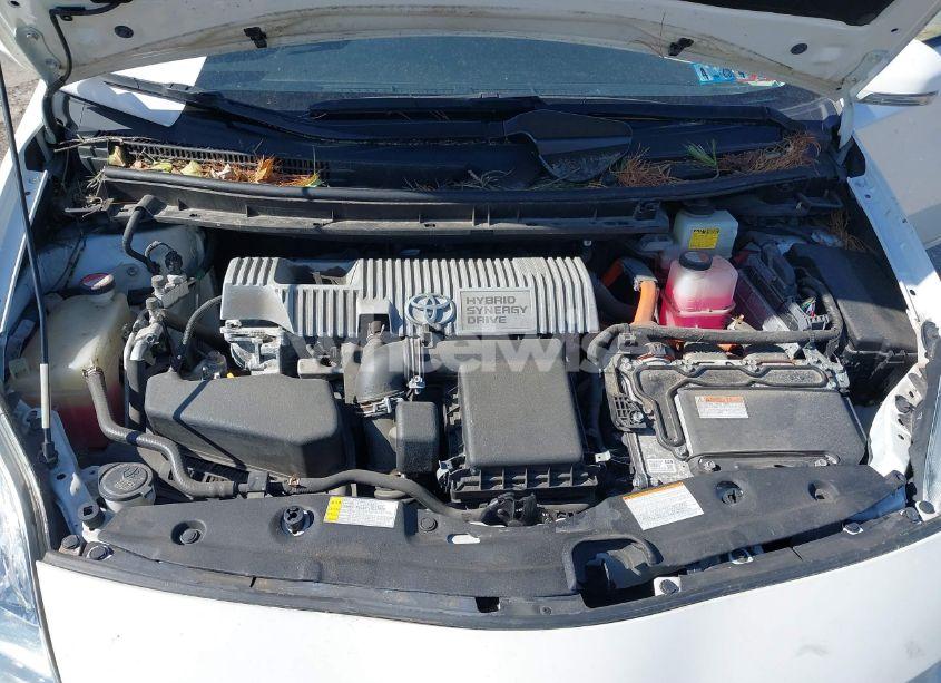 Photo 10 of 2015 Toyota Prius PERSONA SERIES SPECIAL EDITION (VIN JTDKN3DUXF0395113)