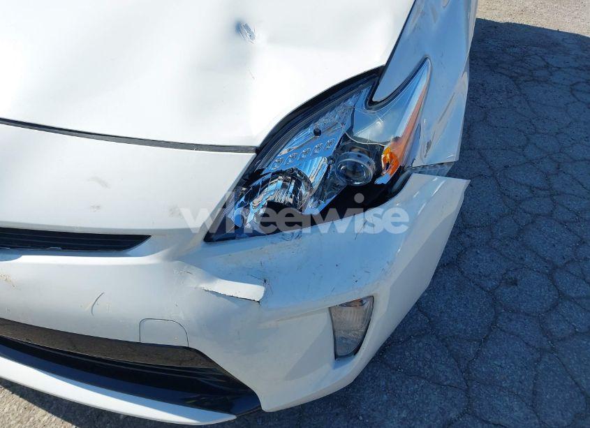 Photo 6 of 2015 Toyota Prius PERSONA SERIES SPECIAL EDITION (VIN JTDKN3DUXF0395113)