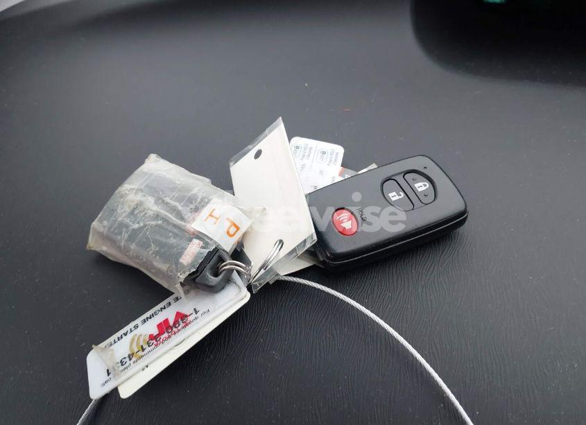 Photo 11 of 2015 Toyota Prius FIVE/FOUR/PERSONA SERIES SPECIAL EDITION/THREE/TWO (VIN JTDKN3DUXF1887604)