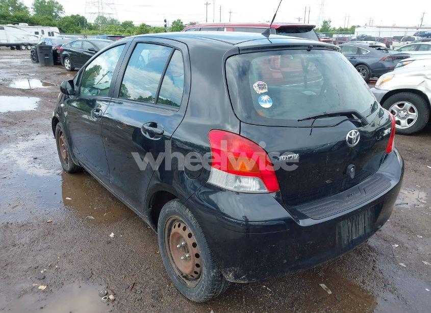 Photo 3 of 2009 Toyota Yaris (VIN JTDKT903X95254572)