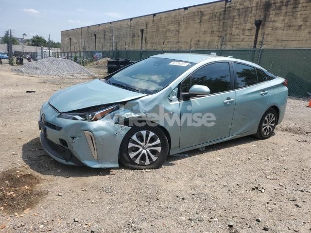Photo 4 of 2022 TOYOTA PRIUS LE (VIN JTDL9MFU8N3033869)