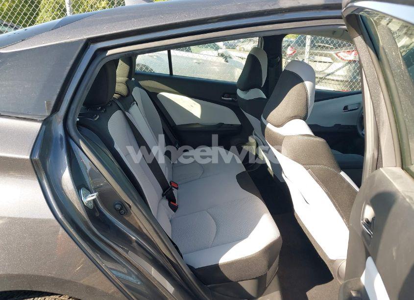 Photo 8 of 2019 Toyota Prius LE (VIN JTDL9RFU2K3005915)