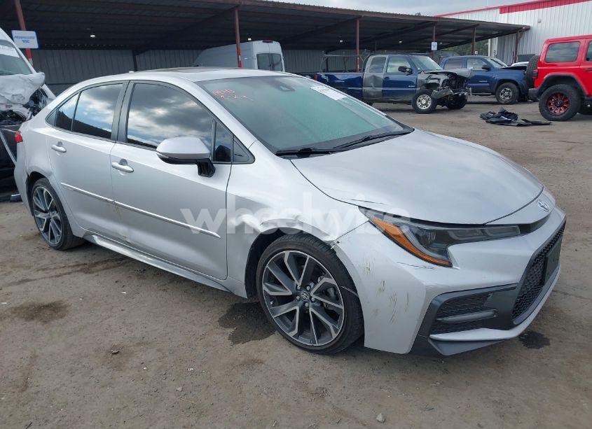 2022 Toyota Corolla SE 6MT (VIN JTDM4MCEXNJ097309) main photo