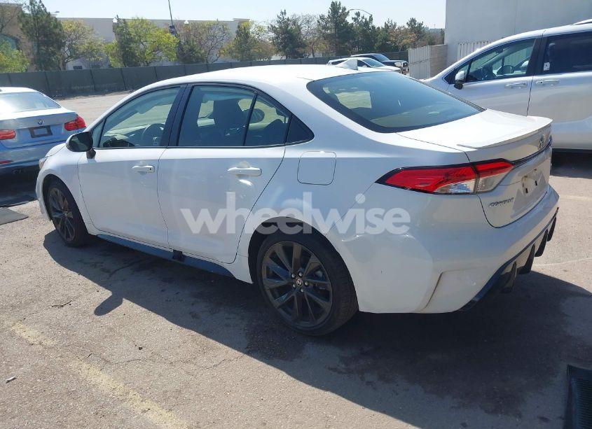 Photo 3 of 2024 Toyota Corolla SE (VIN JTDP4MCE3RJ104653)