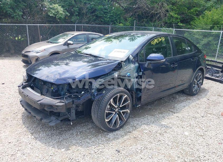Photo 2 of 2020 Toyota Corolla SE (VIN JTDP4RCE1LJ002997)