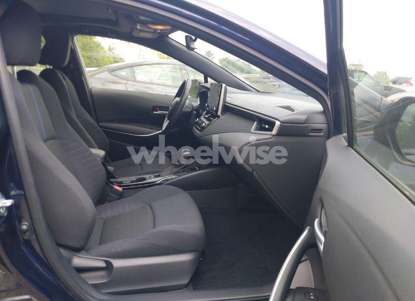 Photo 5 of 2020 Toyota Corolla SE (VIN JTDP4RCE1LJ002997)