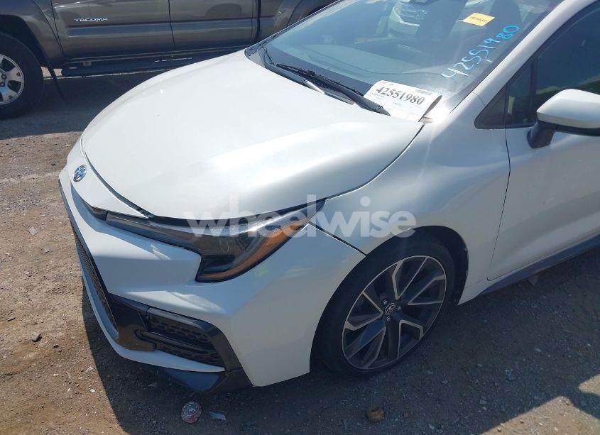 Photo 6 of 2020 Toyota Corolla SE (VIN JTDP4RCE8LJ031042)
