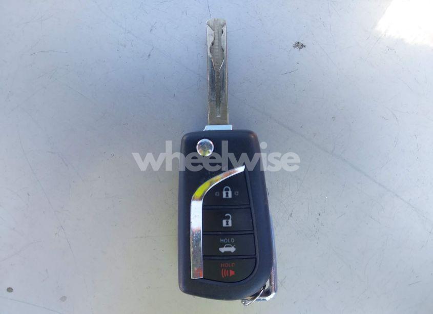 Photo 11 of 2021 Toyota Corolla SE (VIN JTDS4MCE0MJ068293)