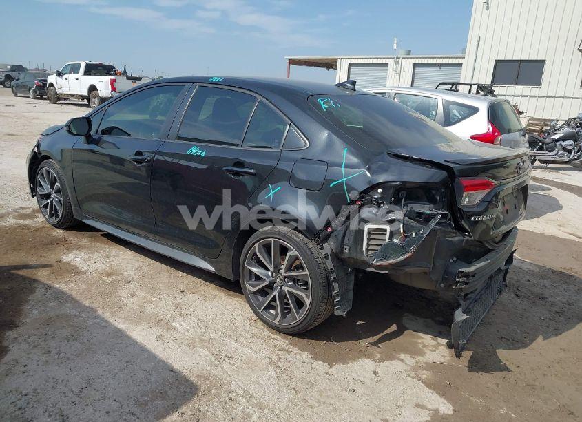 Photo 3 of 2022 Toyota Corolla SE (VIN JTDS4MCE1NJ097559)