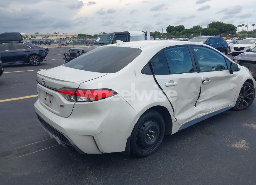 Photo 4 of 2020 Toyota Corolla SE (VIN JTDS4RCE0LJ029442)