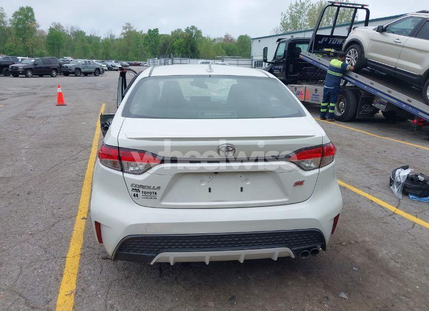 Photo 16 of 2020 Toyota Corolla SE (VIN JTDS4RCE2LJ015865)