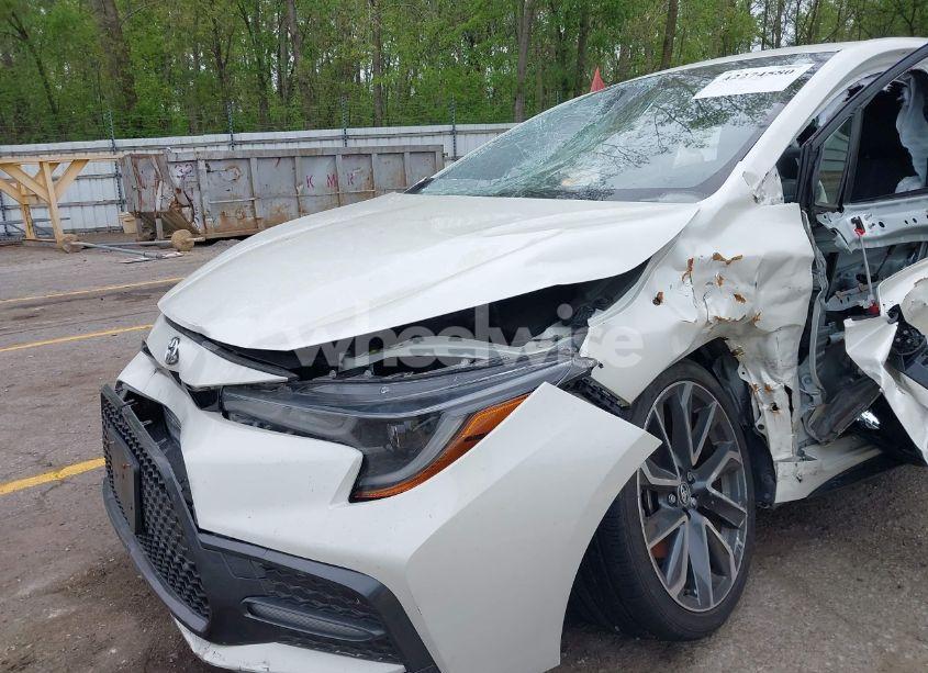 Photo 17 of 2020 Toyota Corolla SE (VIN JTDS4RCE2LJ015865)