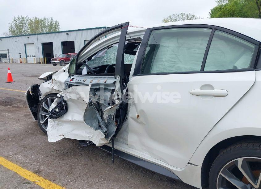 Photo 19 of 2020 Toyota Corolla SE (VIN JTDS4RCE2LJ015865)