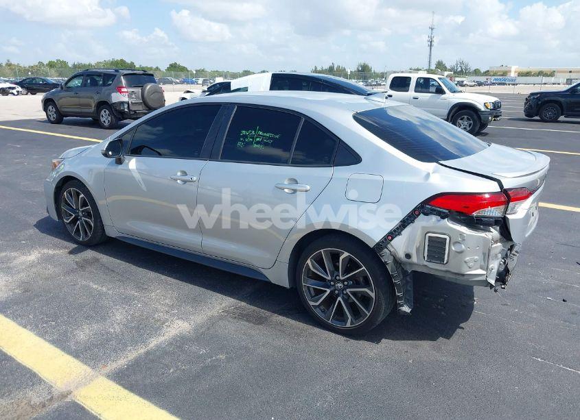 Photo 3 of 2020 Toyota Corolla SE (VIN JTDS4RCE3LJ008570)