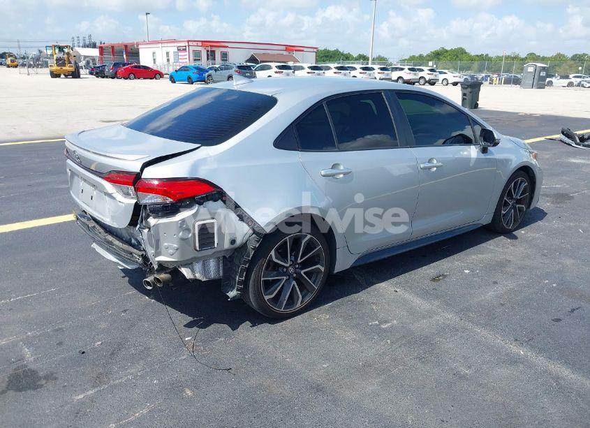 Photo 4 of 2020 Toyota Corolla SE (VIN JTDS4RCE3LJ008570)