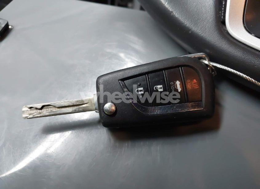 Photo 11 of 2020 Toyota Corolla SE (VIN JTDS4RCE6LJ051543)