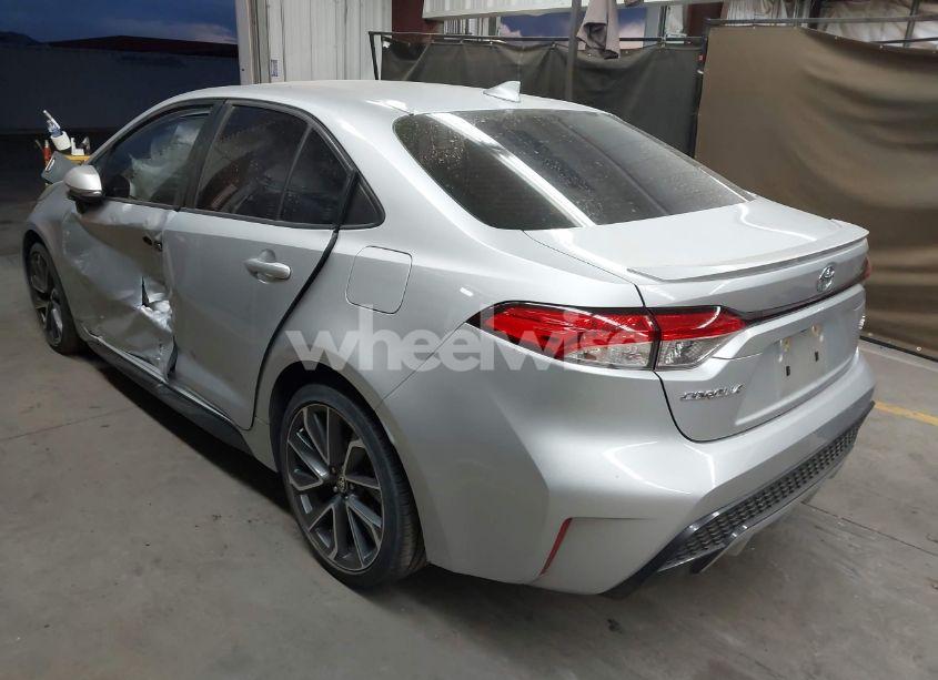 Photo 3 of 2020 Toyota Corolla SE (VIN JTDS4RCE6LJ051543)